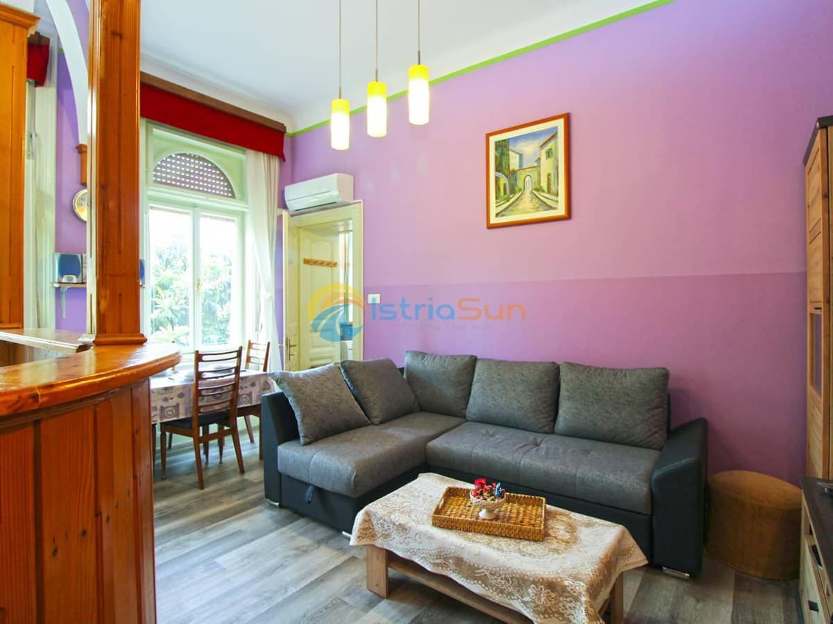 Studio Apartman Lea พูลา ภายนอก รูปภาพ