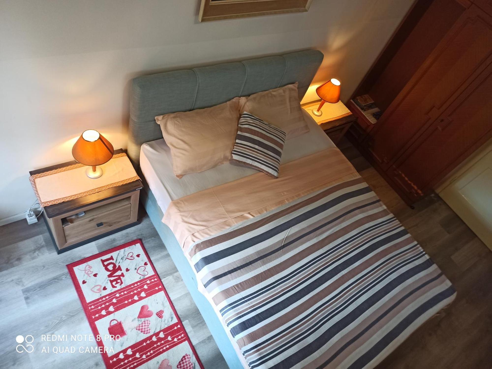 Studio Apartman Lea พูลา ภายนอก รูปภาพ